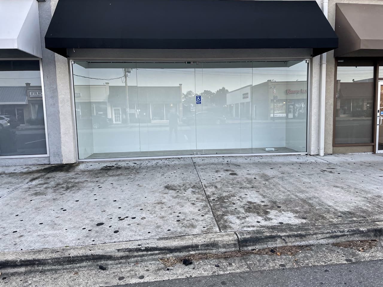 Commercial Pressure Washing results by Brisk Pressure Washing in the Portland–Vancouver metro