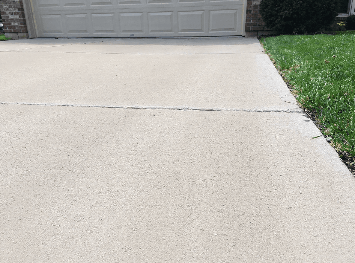 Driveway & Concrete Cleaning results by Brisk Pressure Washing in the Portland–Vancouver metro